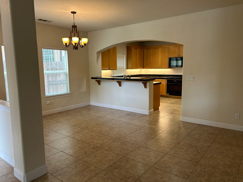 2128 Tienda Dr