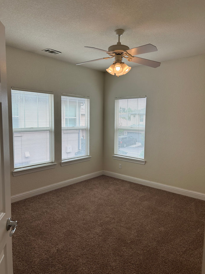 2128 Tienda Dr
