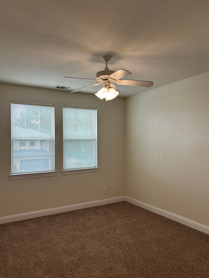 2128 Tienda Dr