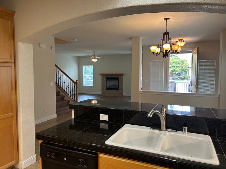 2128 Tienda Dr
