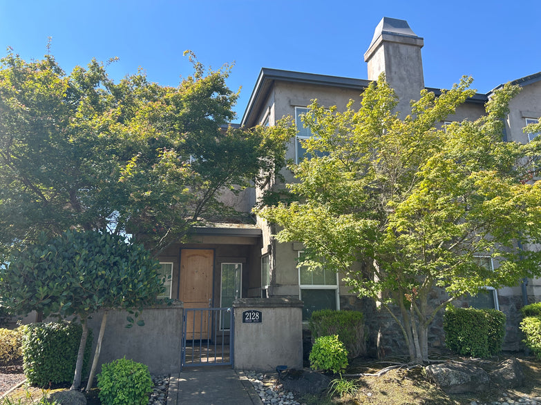 2128 Tienda Dr