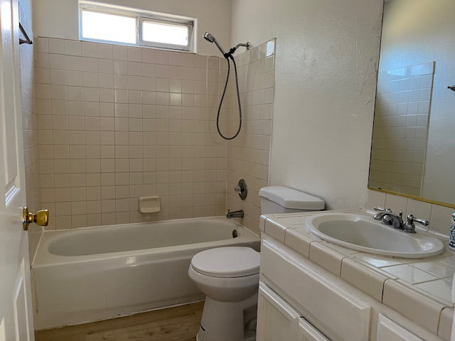 7405 Lidia Way, Sacramento, CA. 95828
